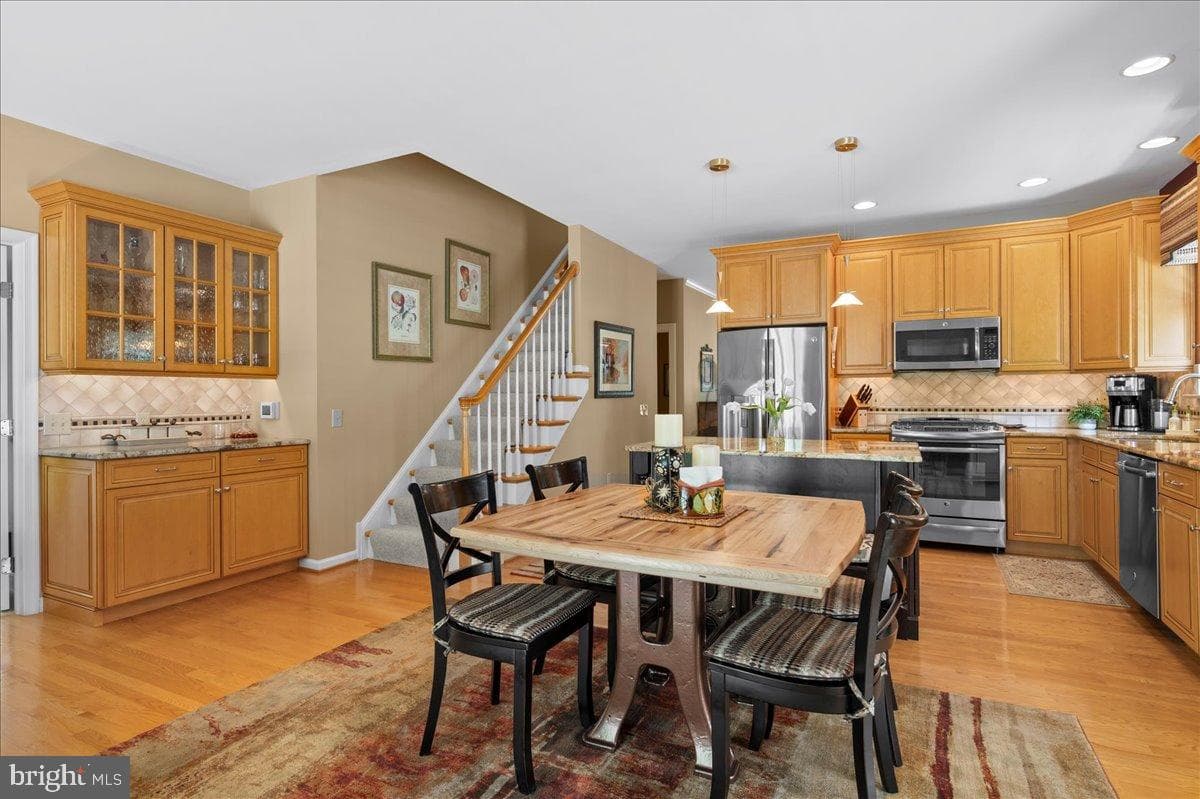 111 Brookline Court photo 8