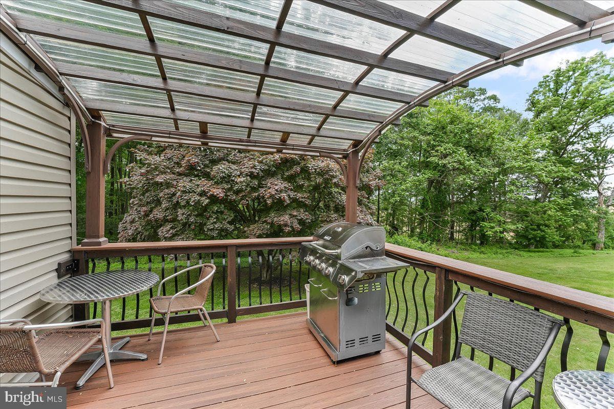 320 Lees Bridge photo 35