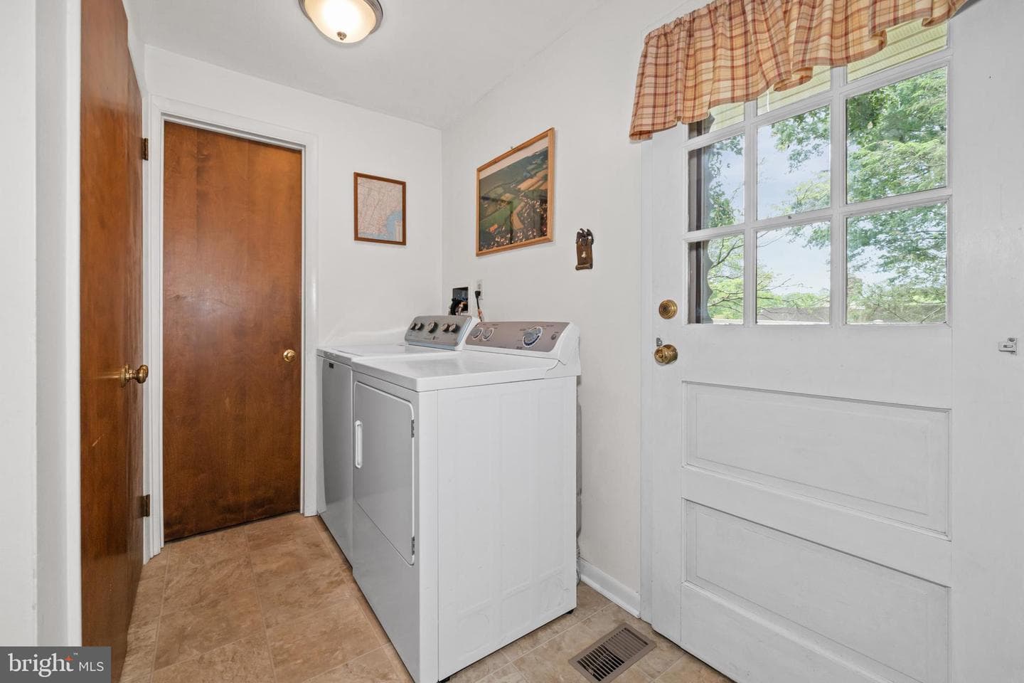 200 Mount Bradford Way photo 23