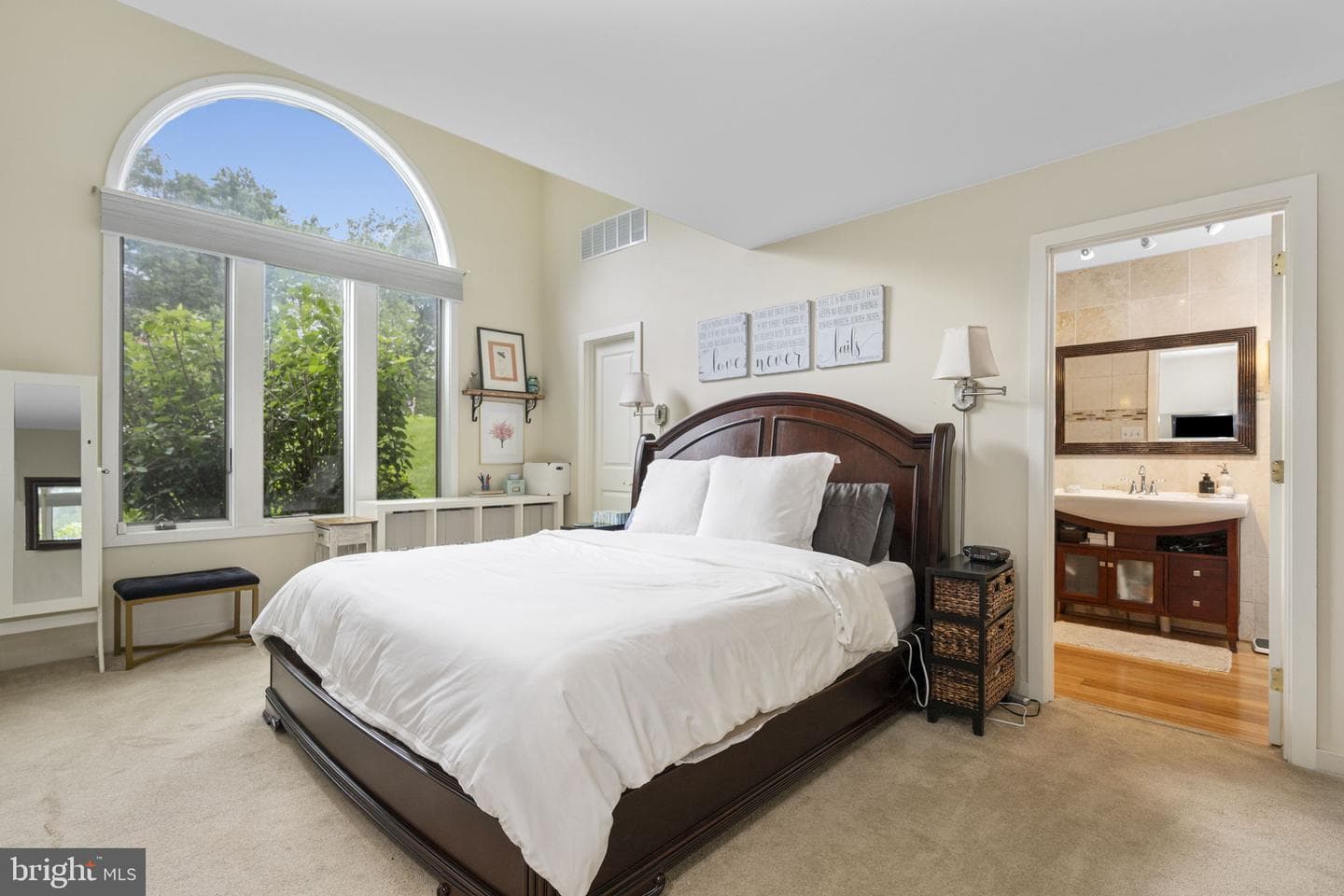376 Harshaw Drive photo 3