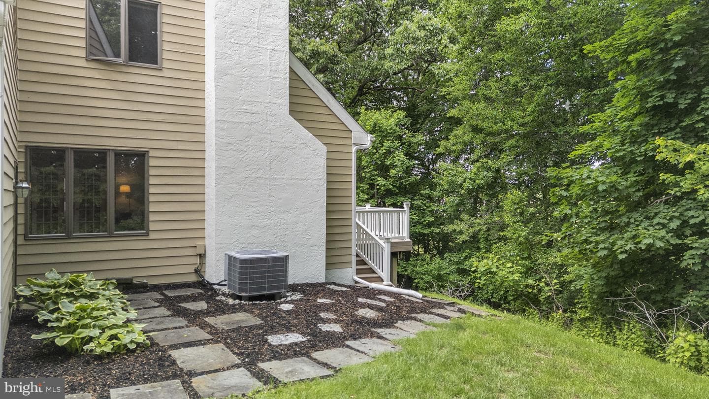 376 Harshaw Drive photo 32