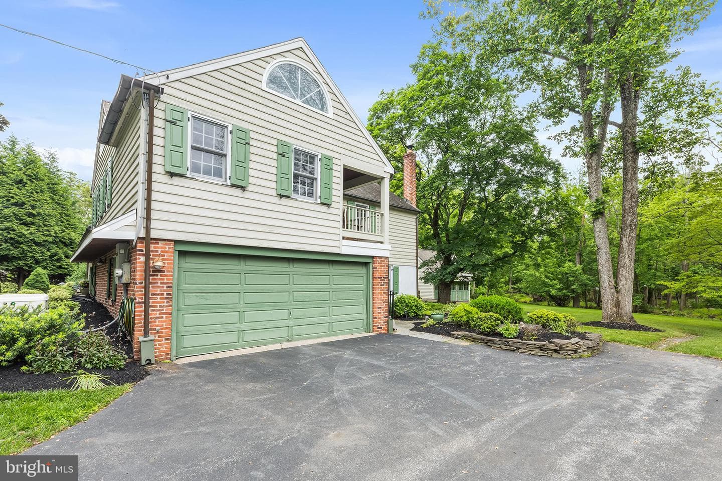 410 Heatherwood Lane photo 3
