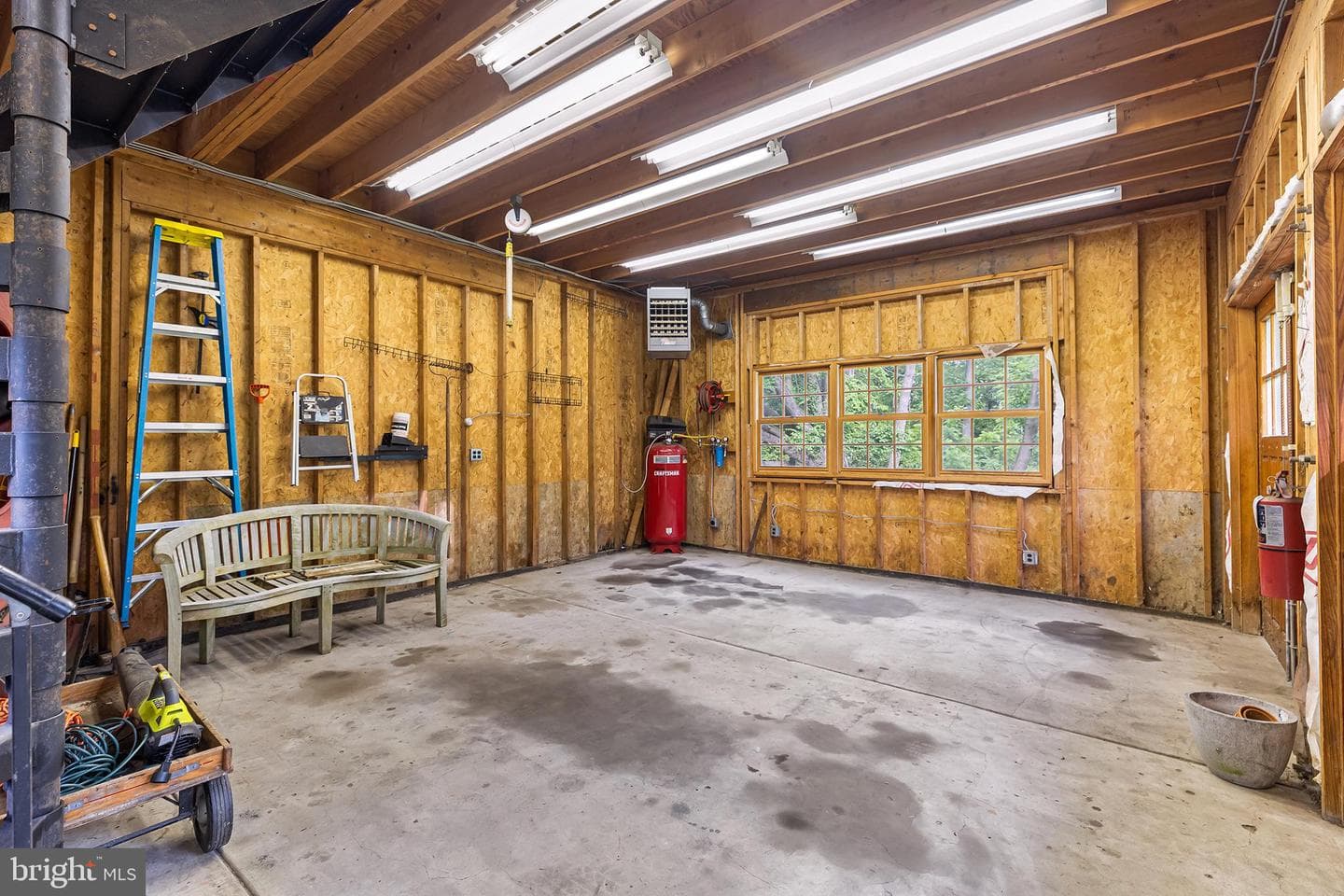 410 Heatherwood Lane photo 31
