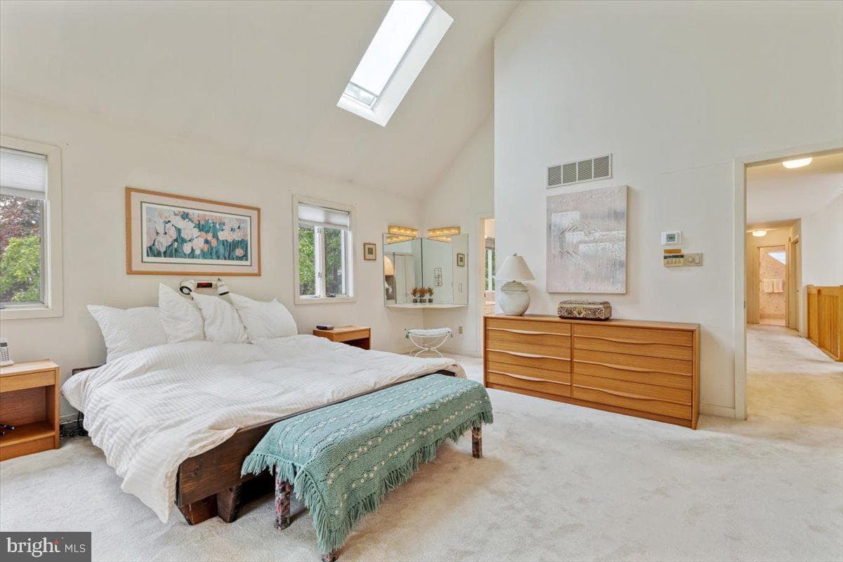 3 White Horse Lane photo 26
