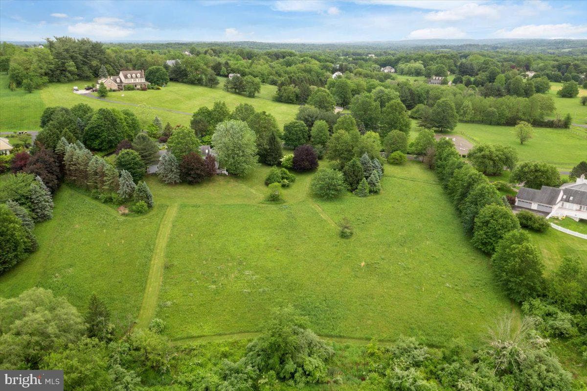 3 White Horse Lane photo 47