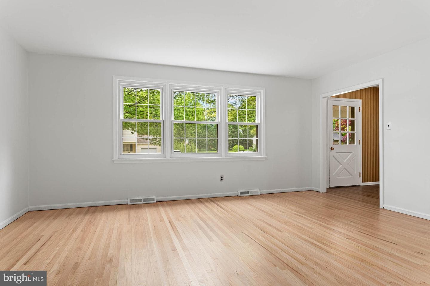 713 Red Maple Drive photo 14