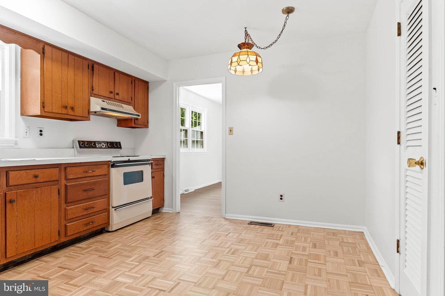 713 Red Maple Drive photo 8