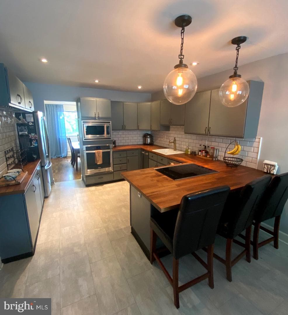 412 Lynetree Drive #13-A photo 8