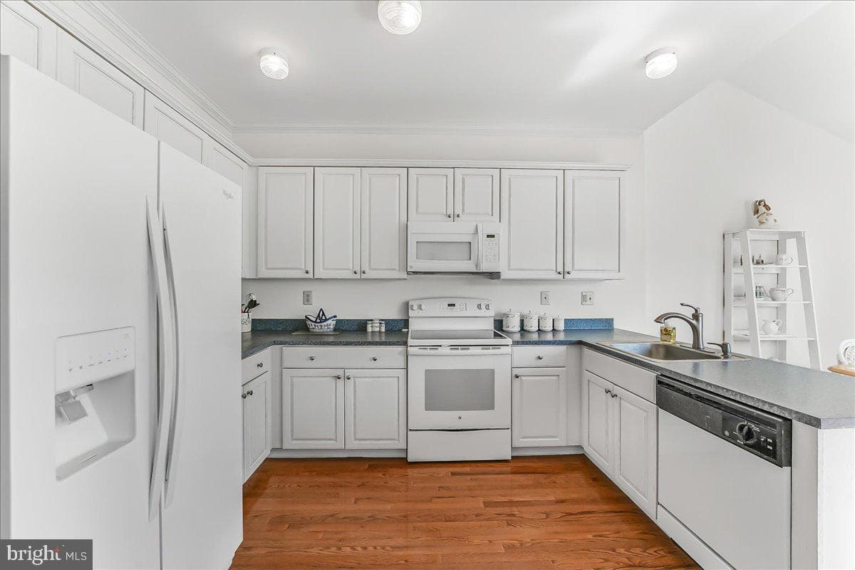 329 Galway Drive photo 13