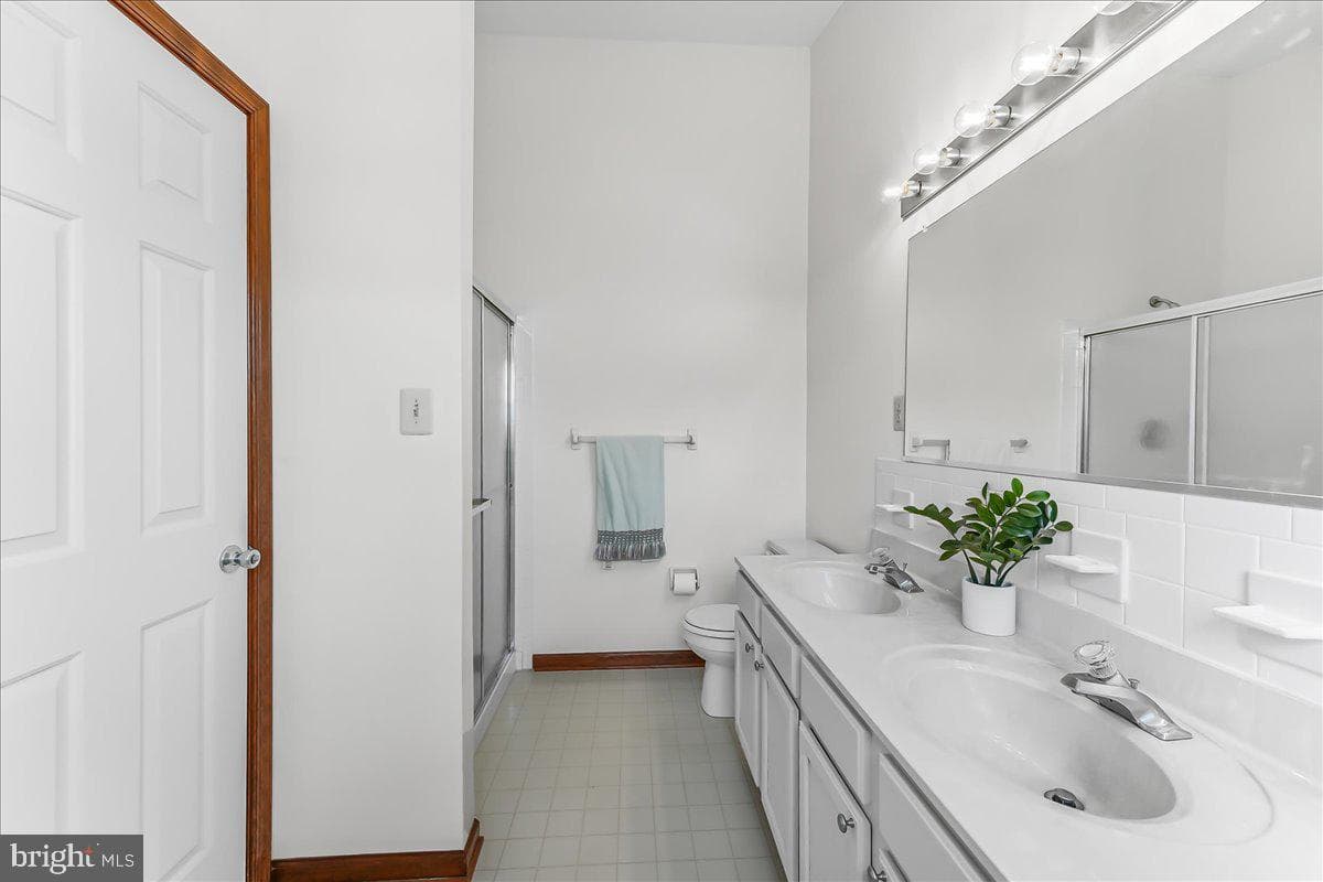 329 Galway Drive photo 21