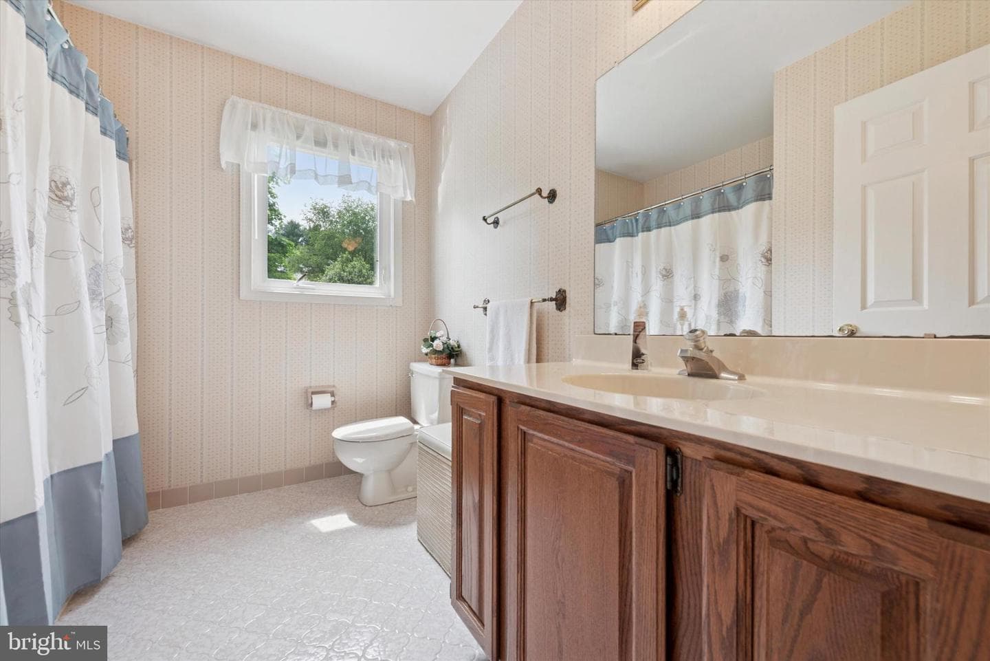 1058 Stable Lane photo 20