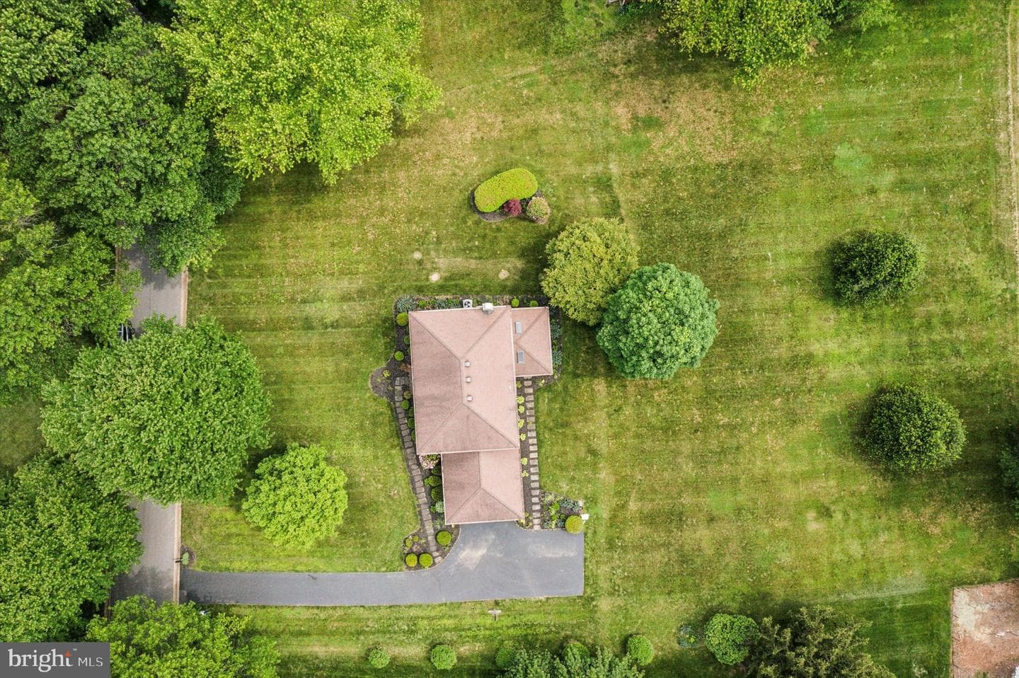 1058 Stable Lane photo 29