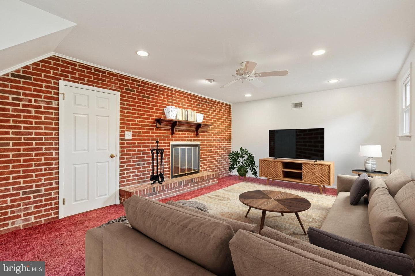 936 Linda Vista Drive photo 23
