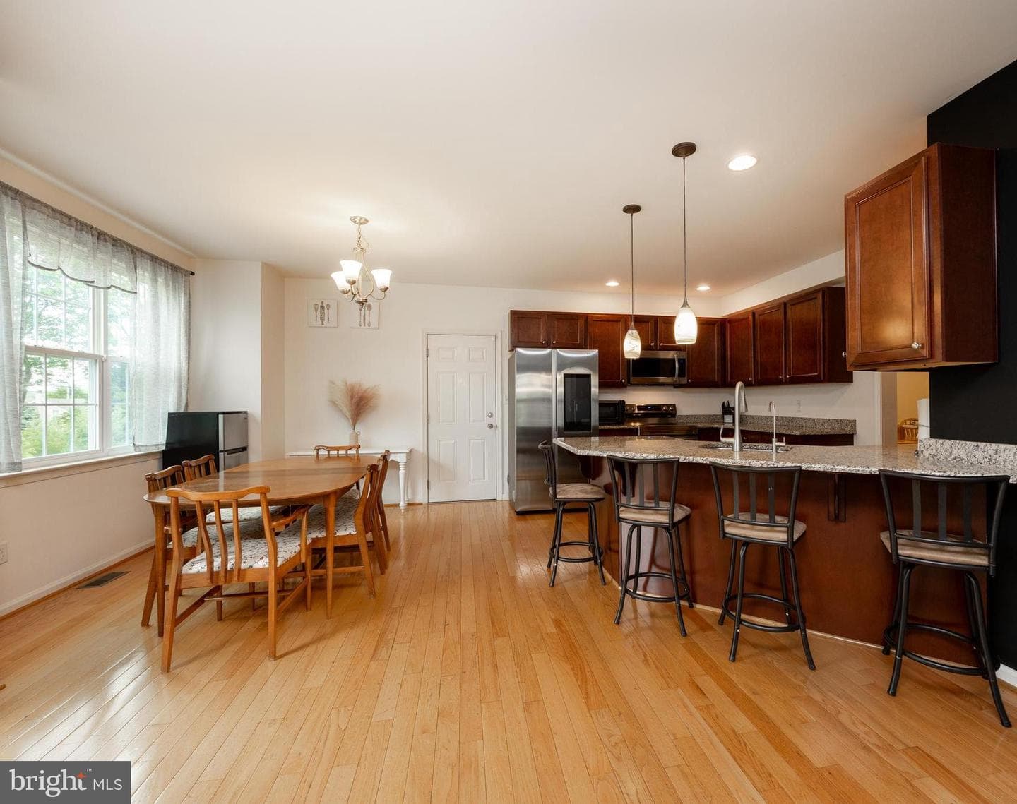 3237 Walnut Street photo 3