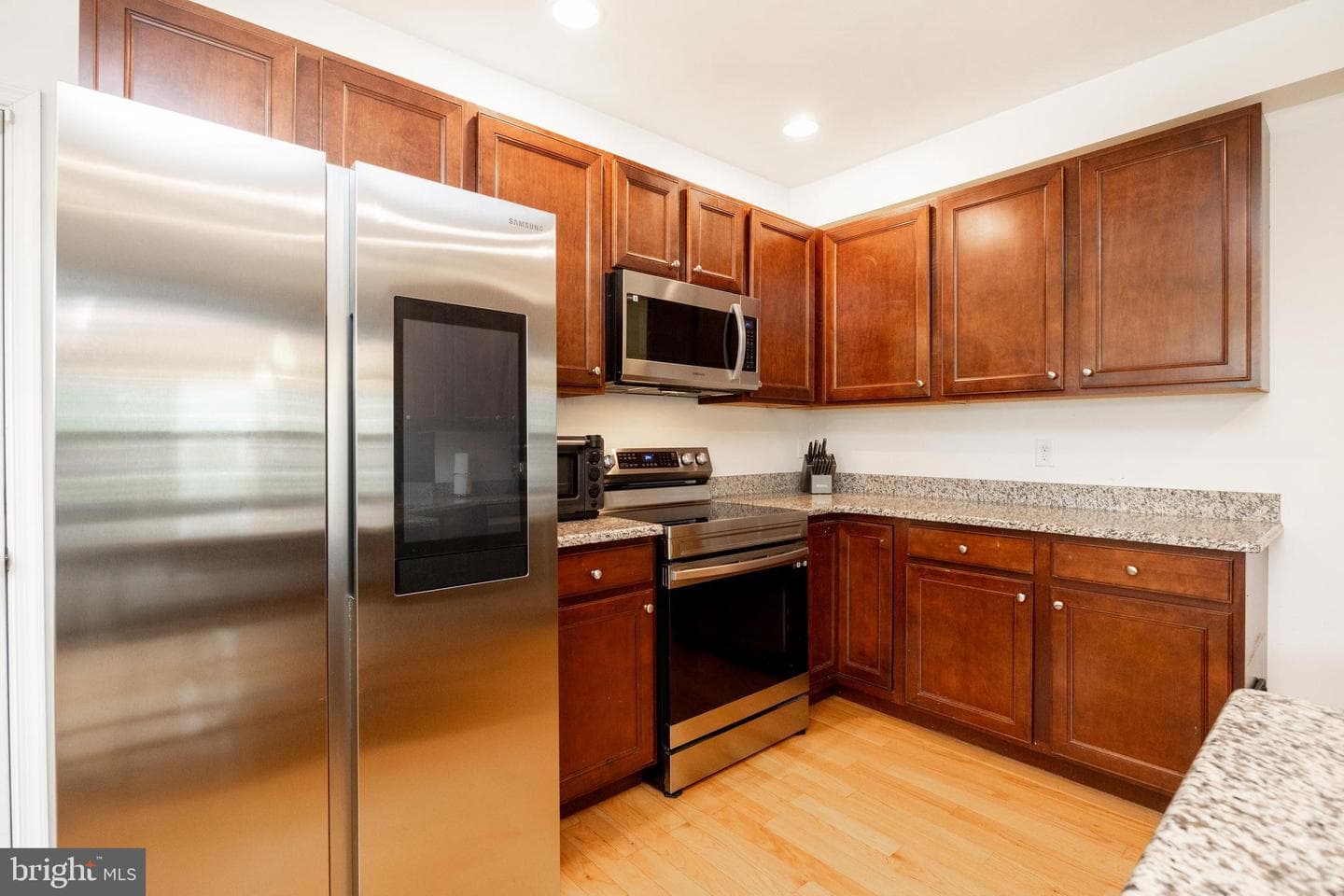 3237 Walnut Street photo 4