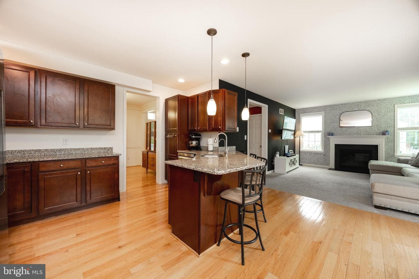 3237 Walnut Street photo 7