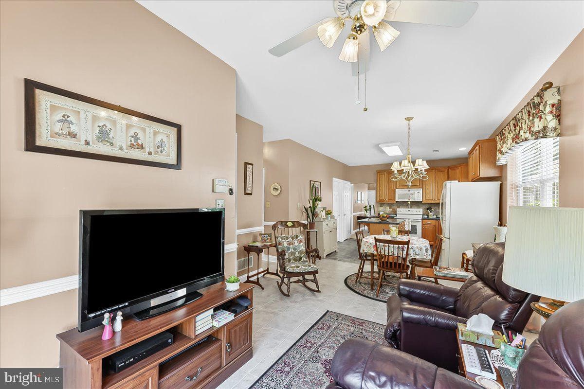 604 Rose Tree Lane photo 10