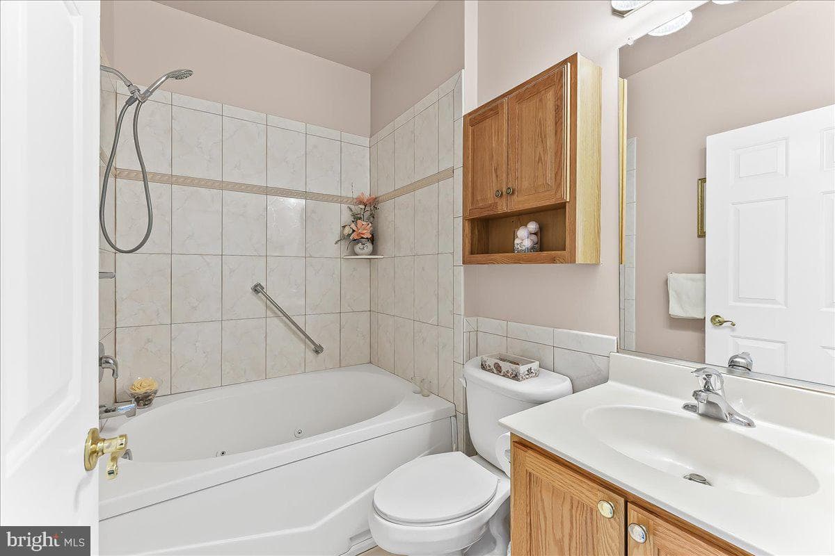 604 Rose Tree Lane photo 12