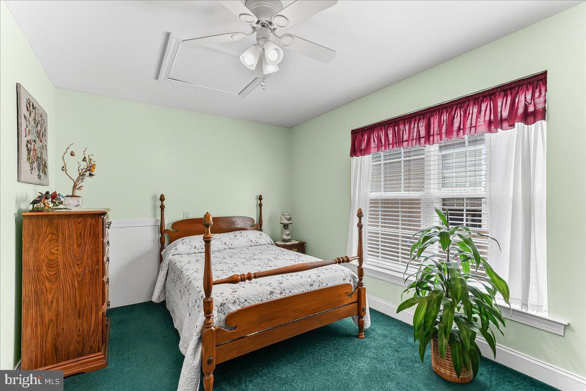 604 Rose Tree Lane photo 18