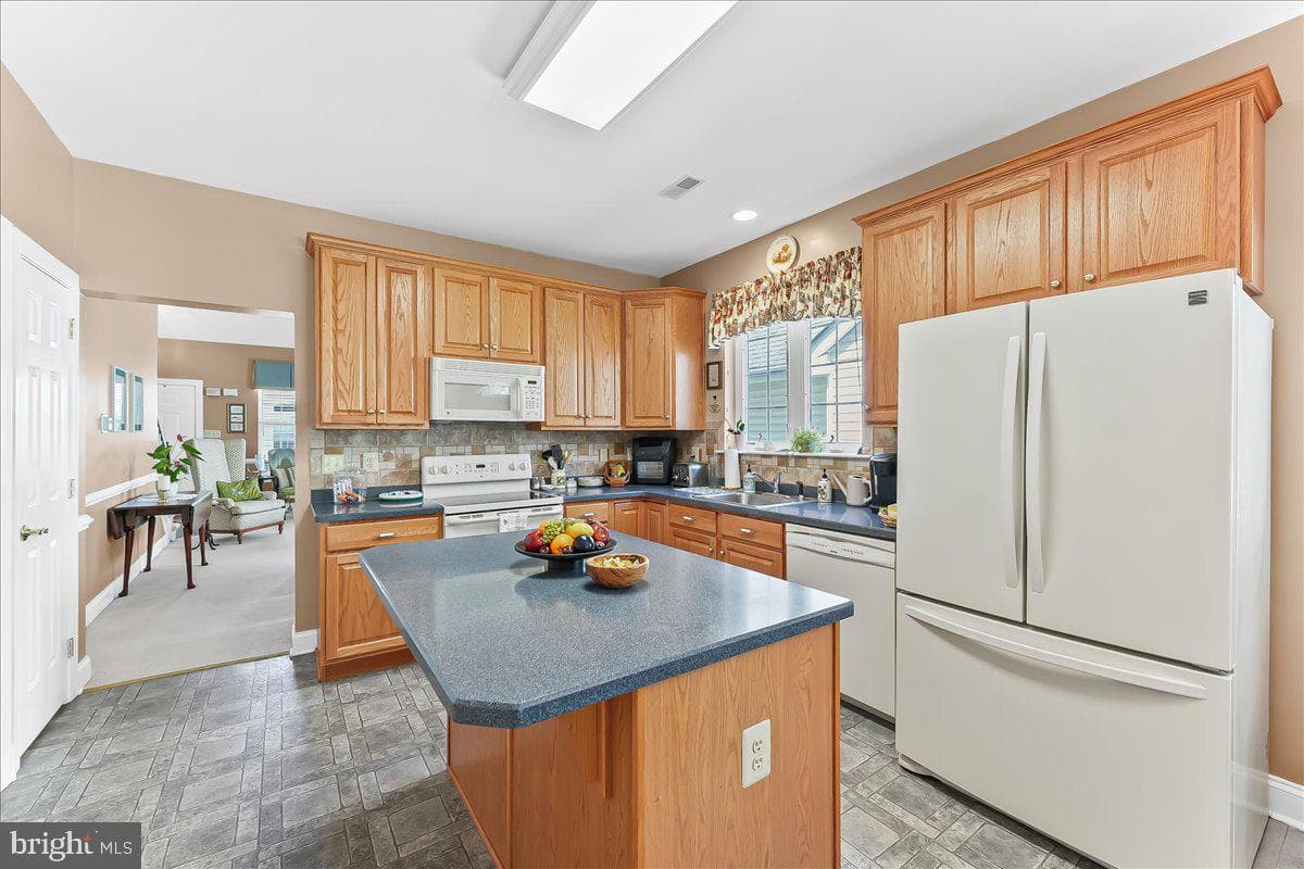 604 Rose Tree Lane photo 6