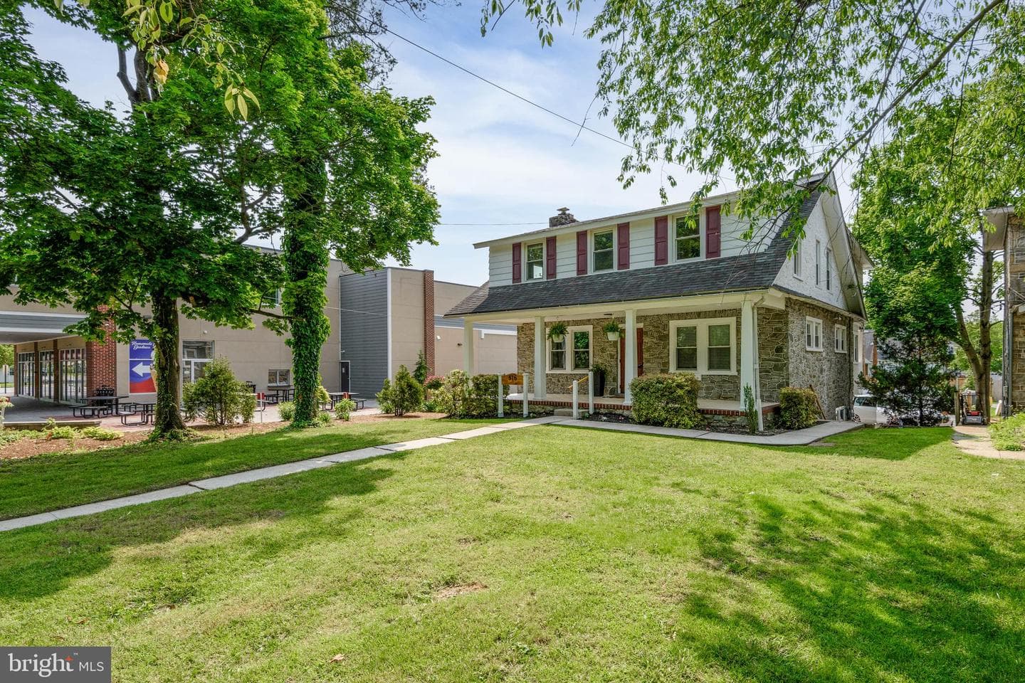 516 E Lancaster Avenue photo 3