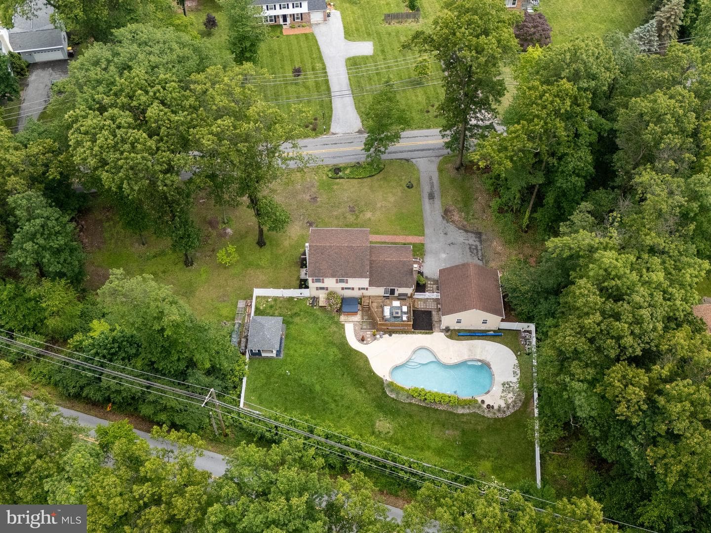 1401 Glenside Road photo 36