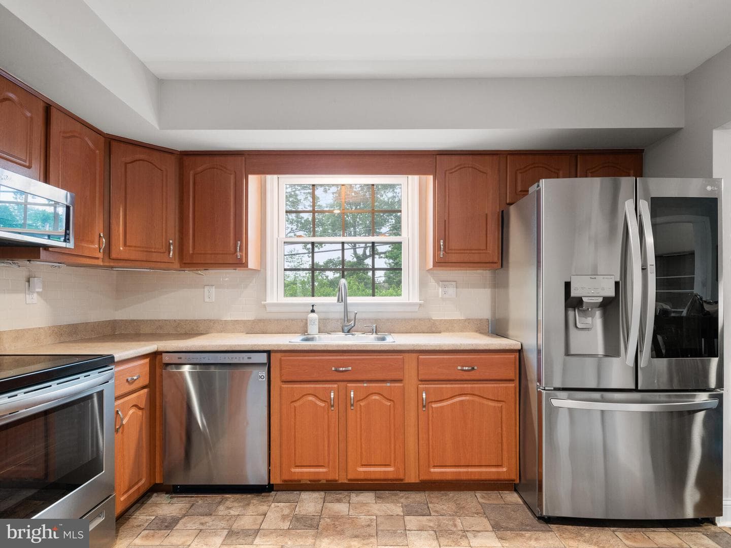 1401 Glenside Road photo 9