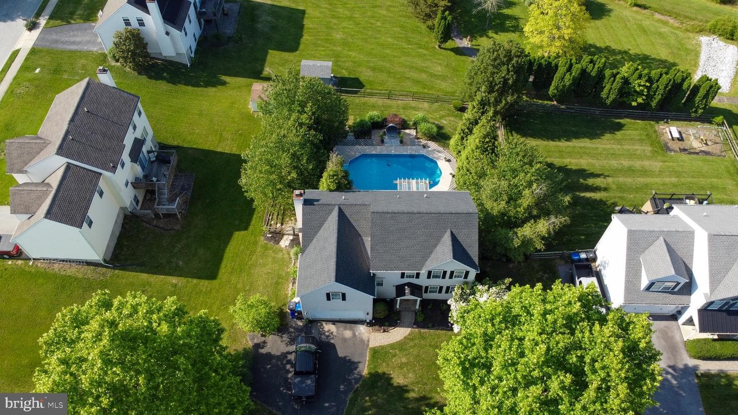206 John Stevens Dr photo 46