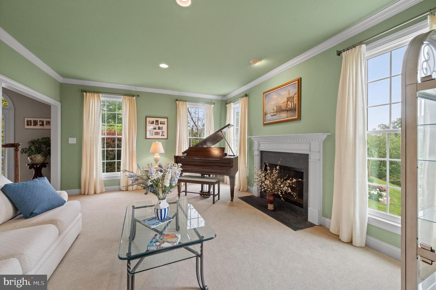 22 Gregory Lane photo 6