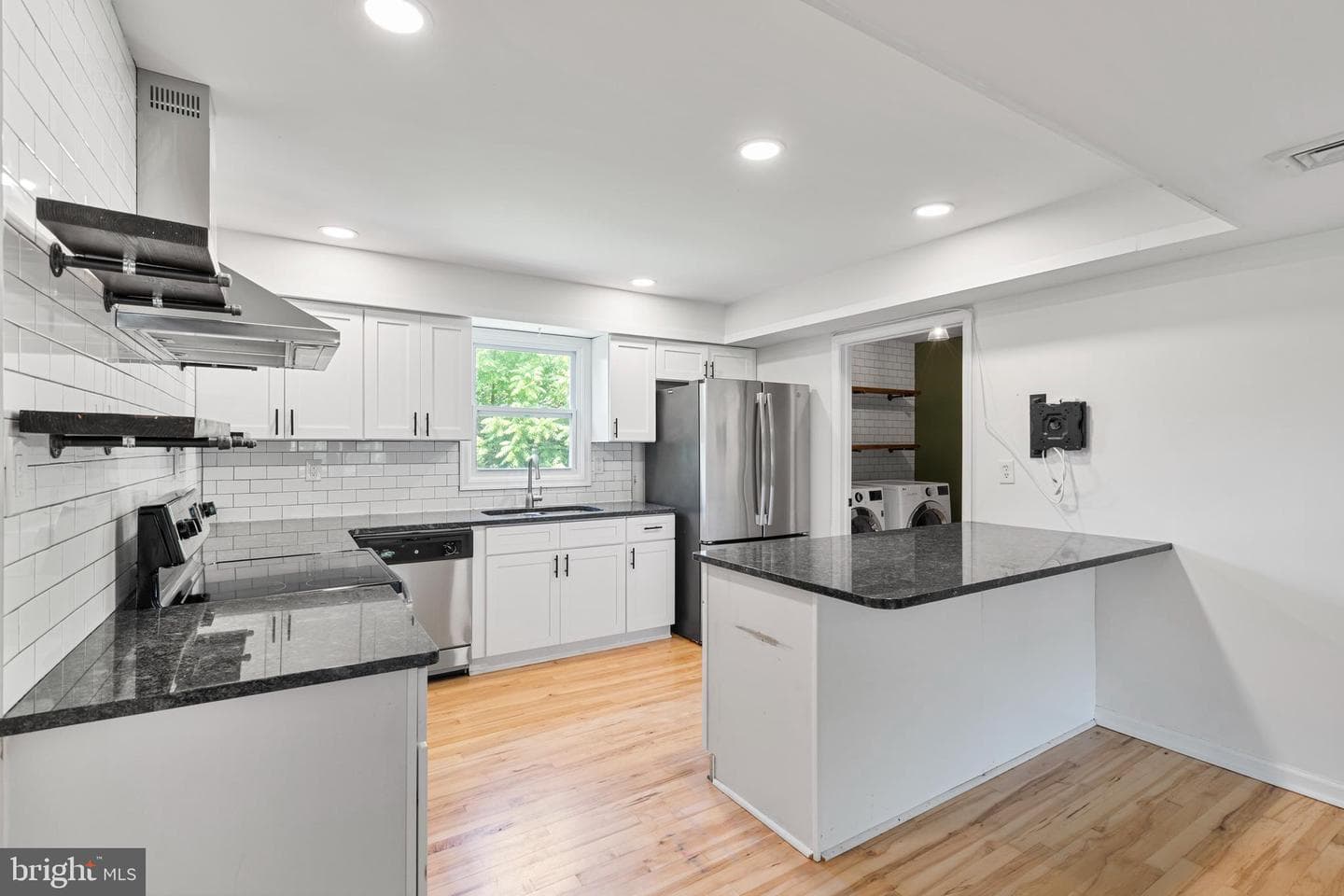 917 West Chester Pike photo 17
