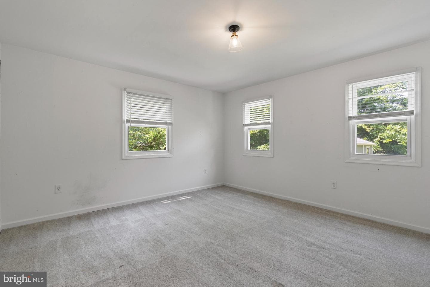 917 West Chester Pike photo 22