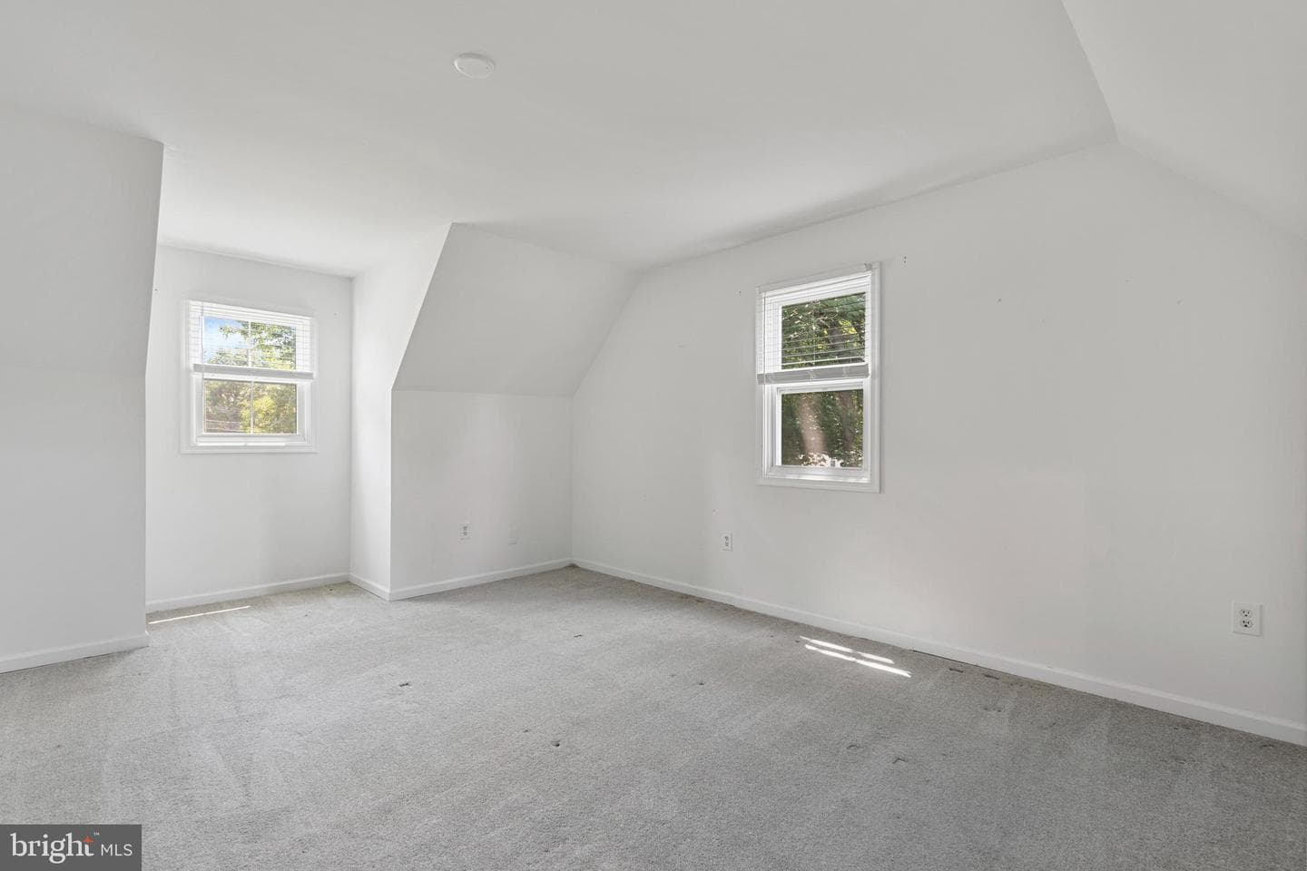 917 West Chester Pike photo 24