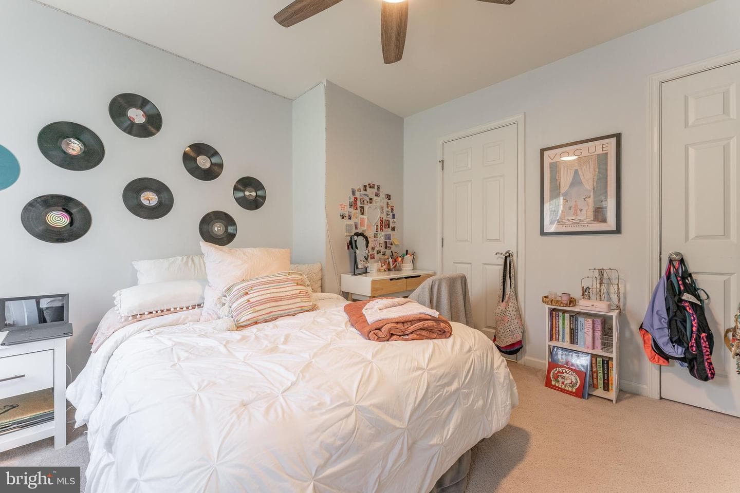 975 S Waterloo Road photo 49