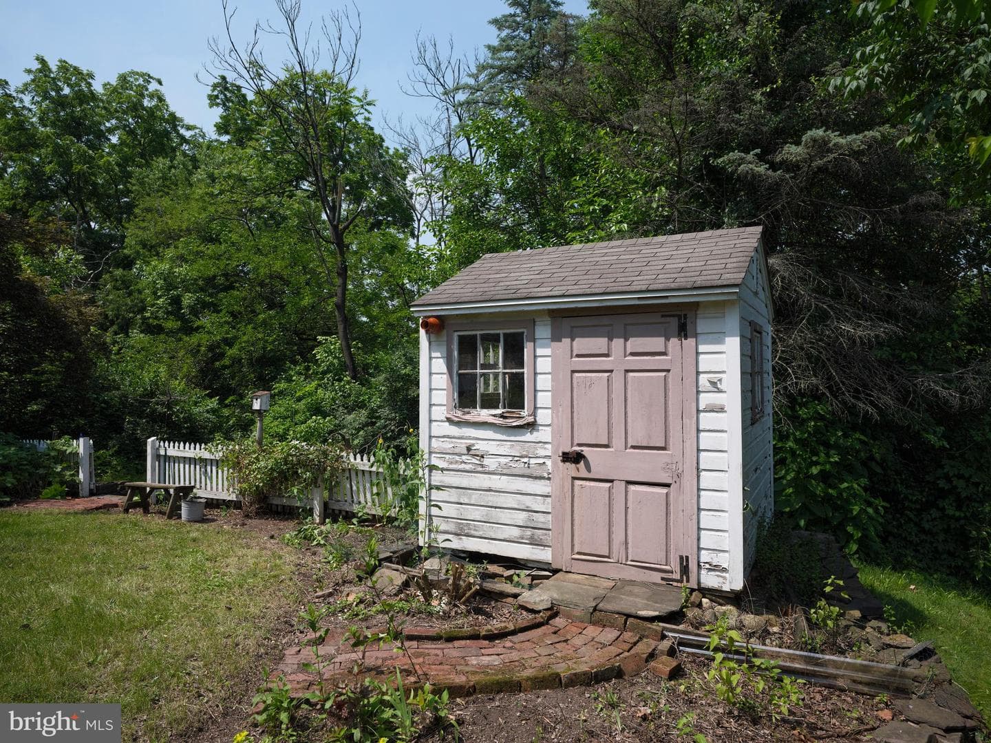 993 E Schuylkill Road photo 23