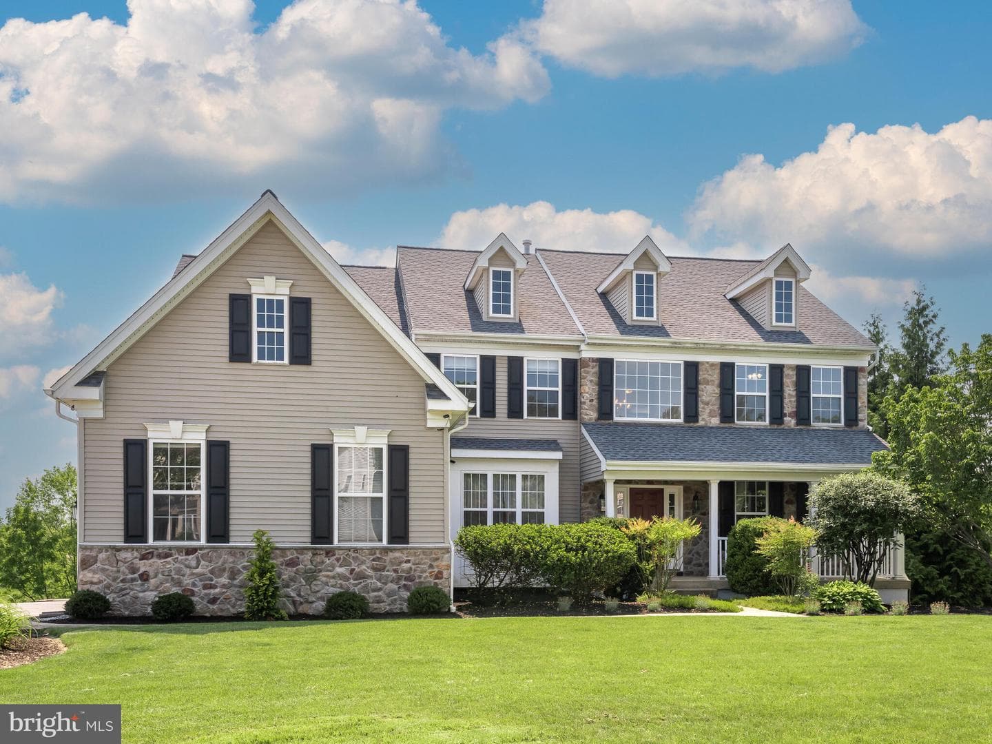 125 Candlewyck Drive photo 1