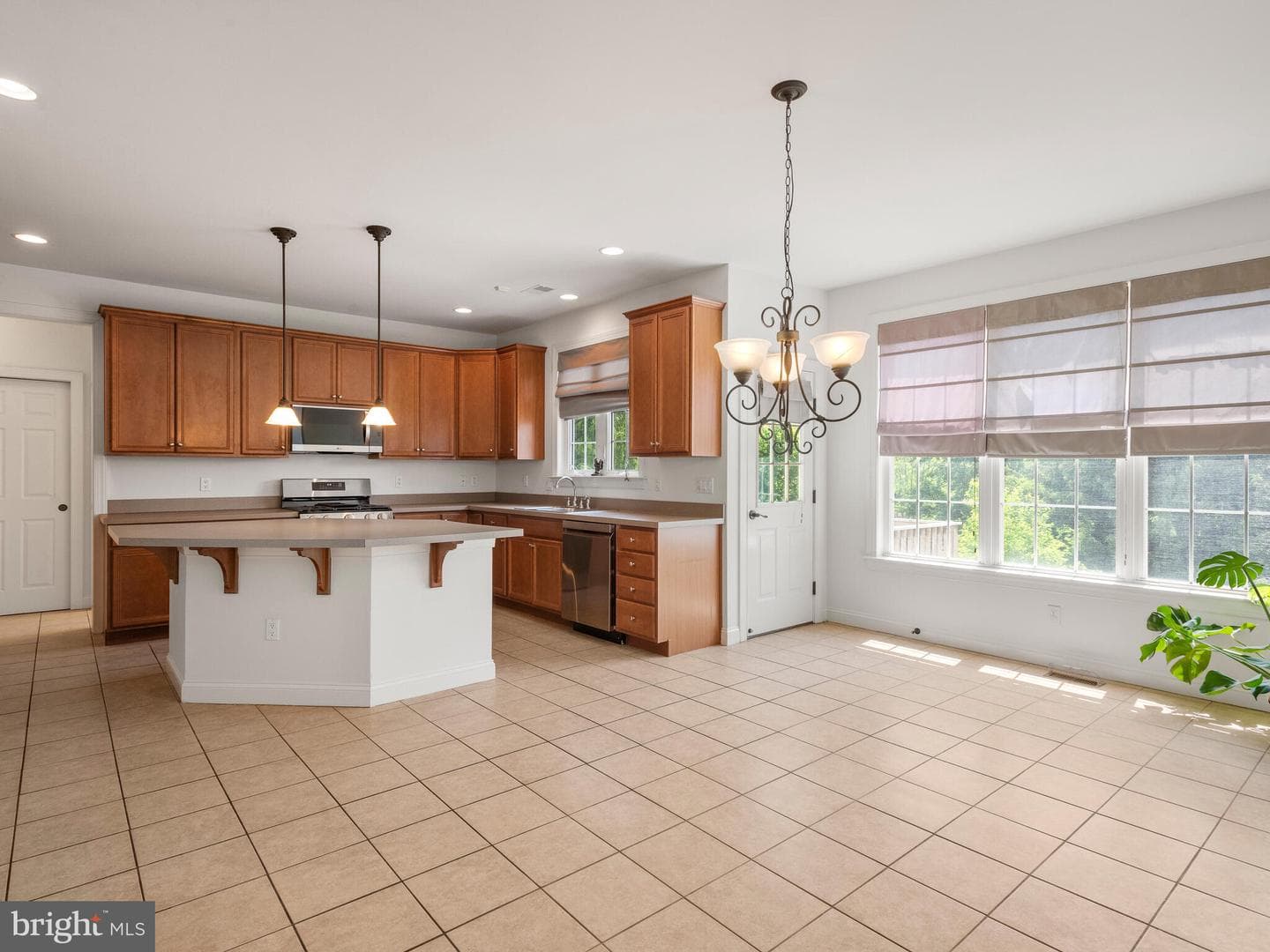 125 Candlewyck Drive photo 15