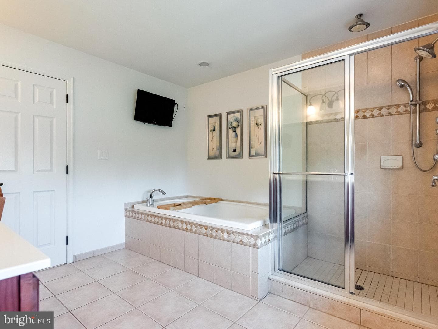 125 Candlewyck Drive photo 27