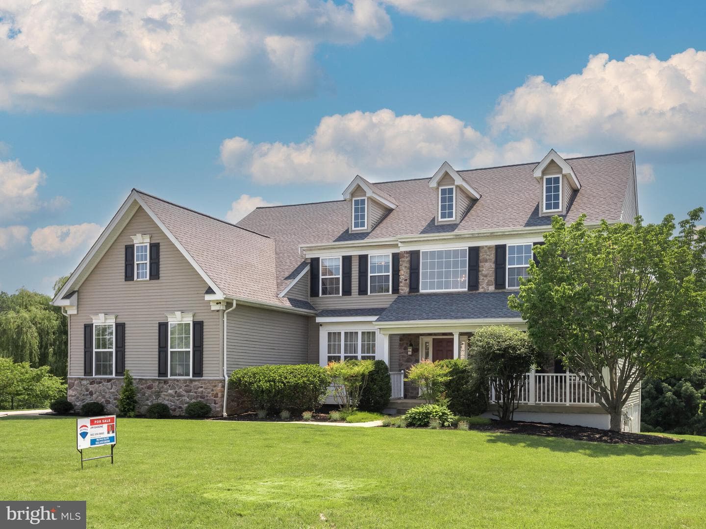 125 Candlewyck Drive photo 3