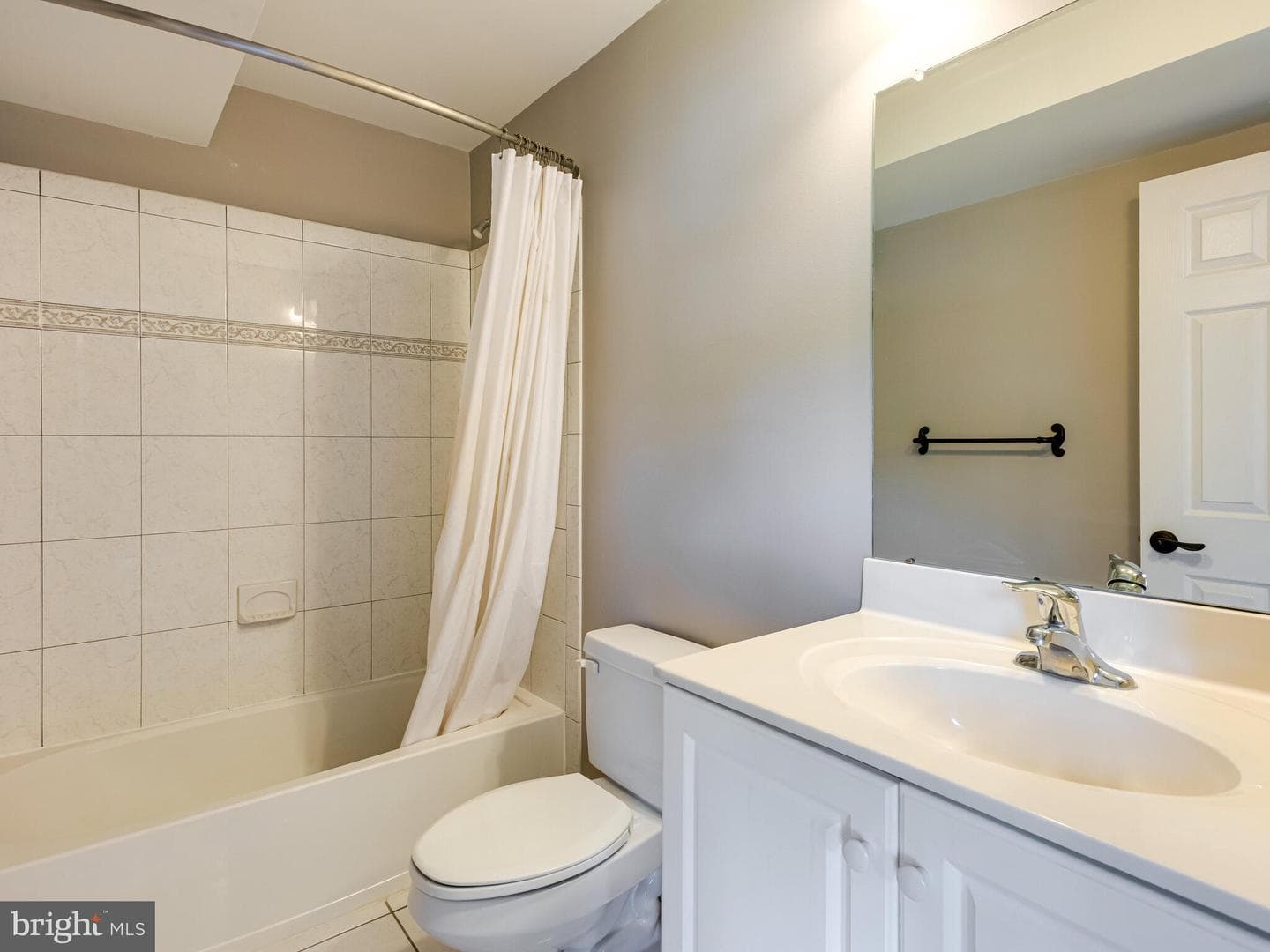 125 Candlewyck Drive photo 34