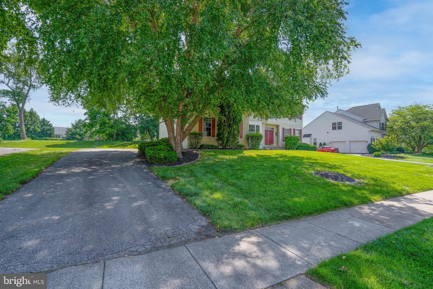 222 Honey Locust Drive photo 2