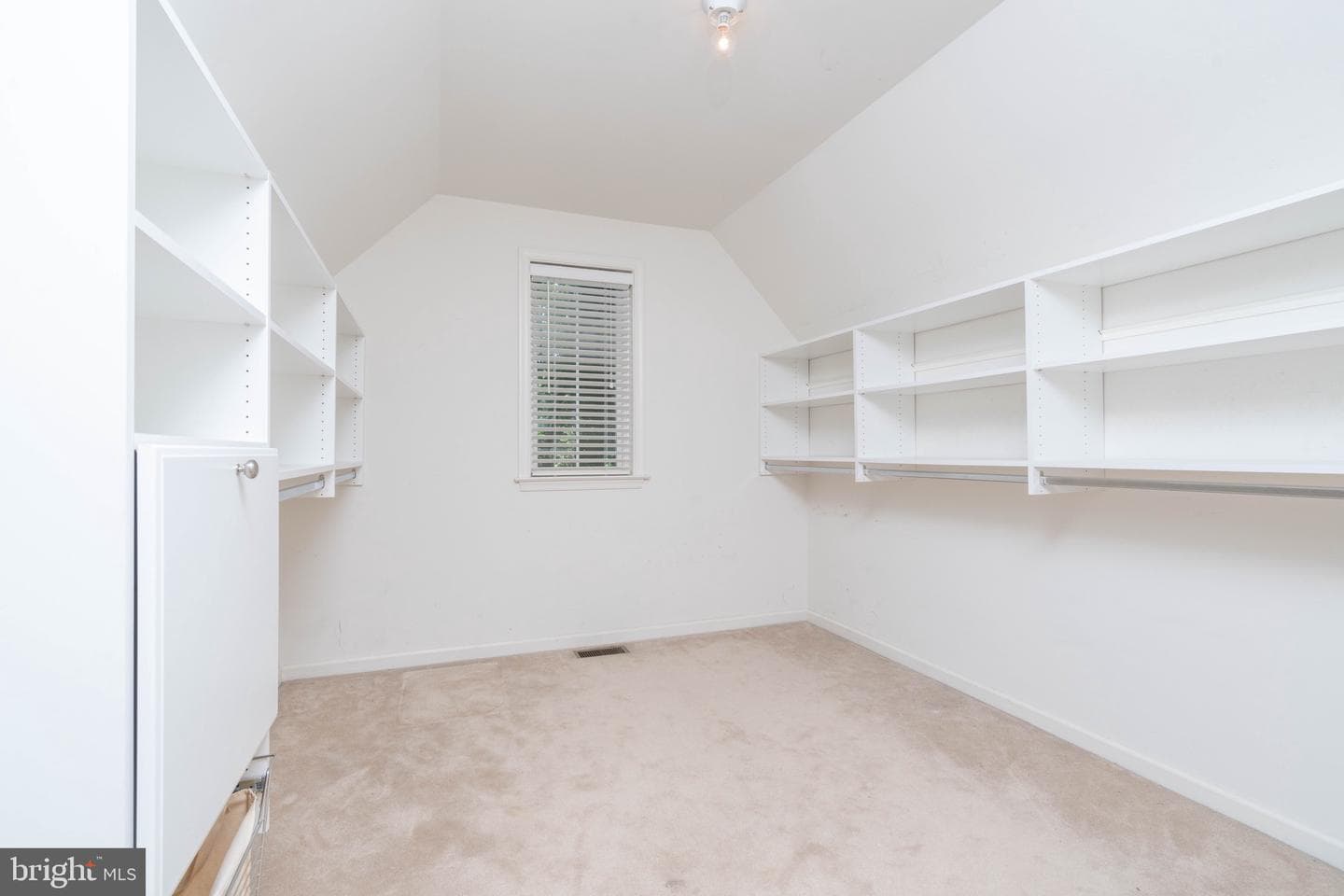 222 Honey Locust Drive photo 40