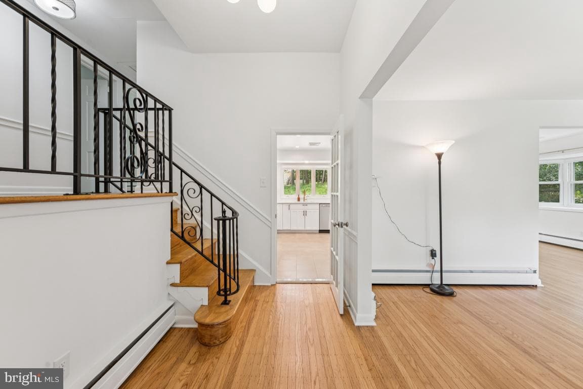 551 Barton Lane photo 3