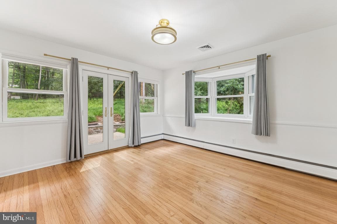 551 Barton Lane photo 8