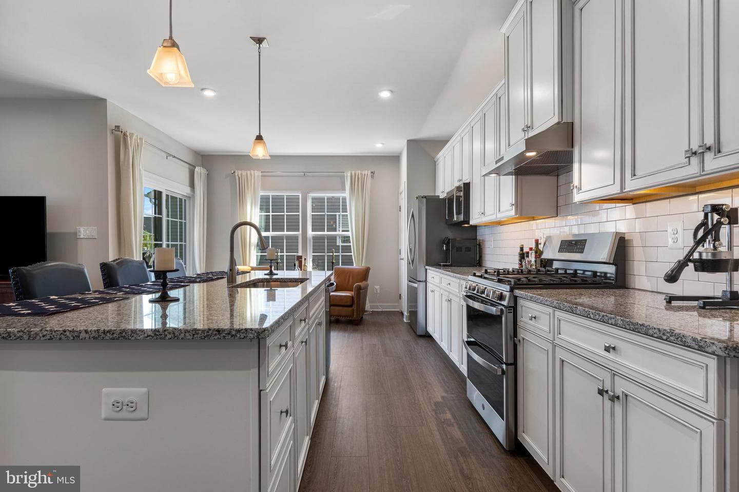 166 Hood Farm Drive photo 2