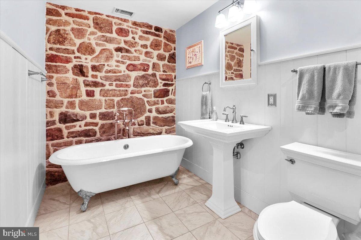 11 Brownstone Lane photo 20
