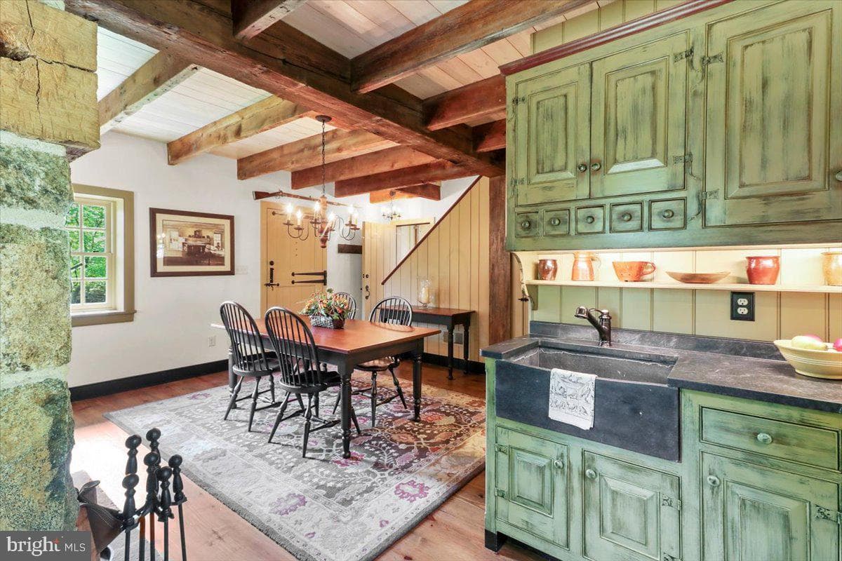 11 Brownstone Lane photo 29