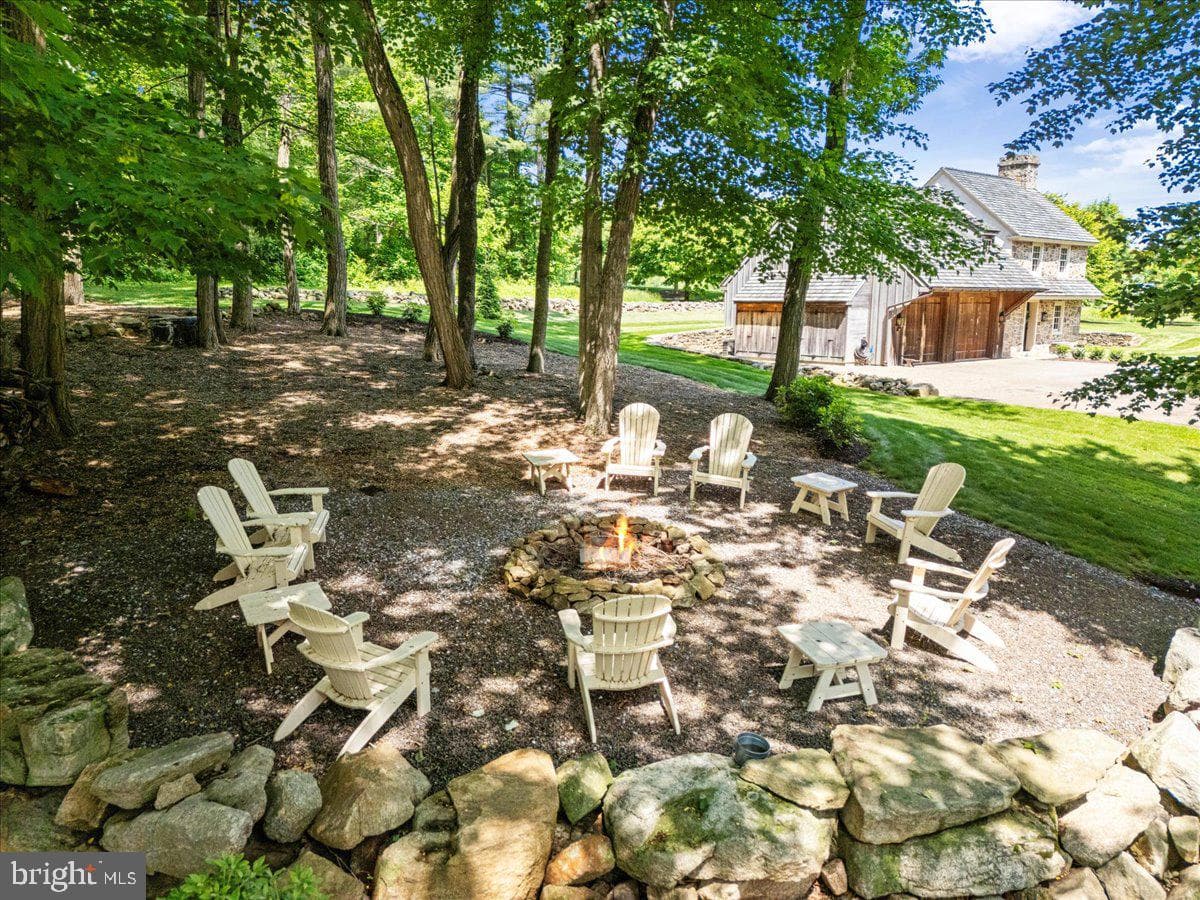 11 Brownstone Lane photo 47