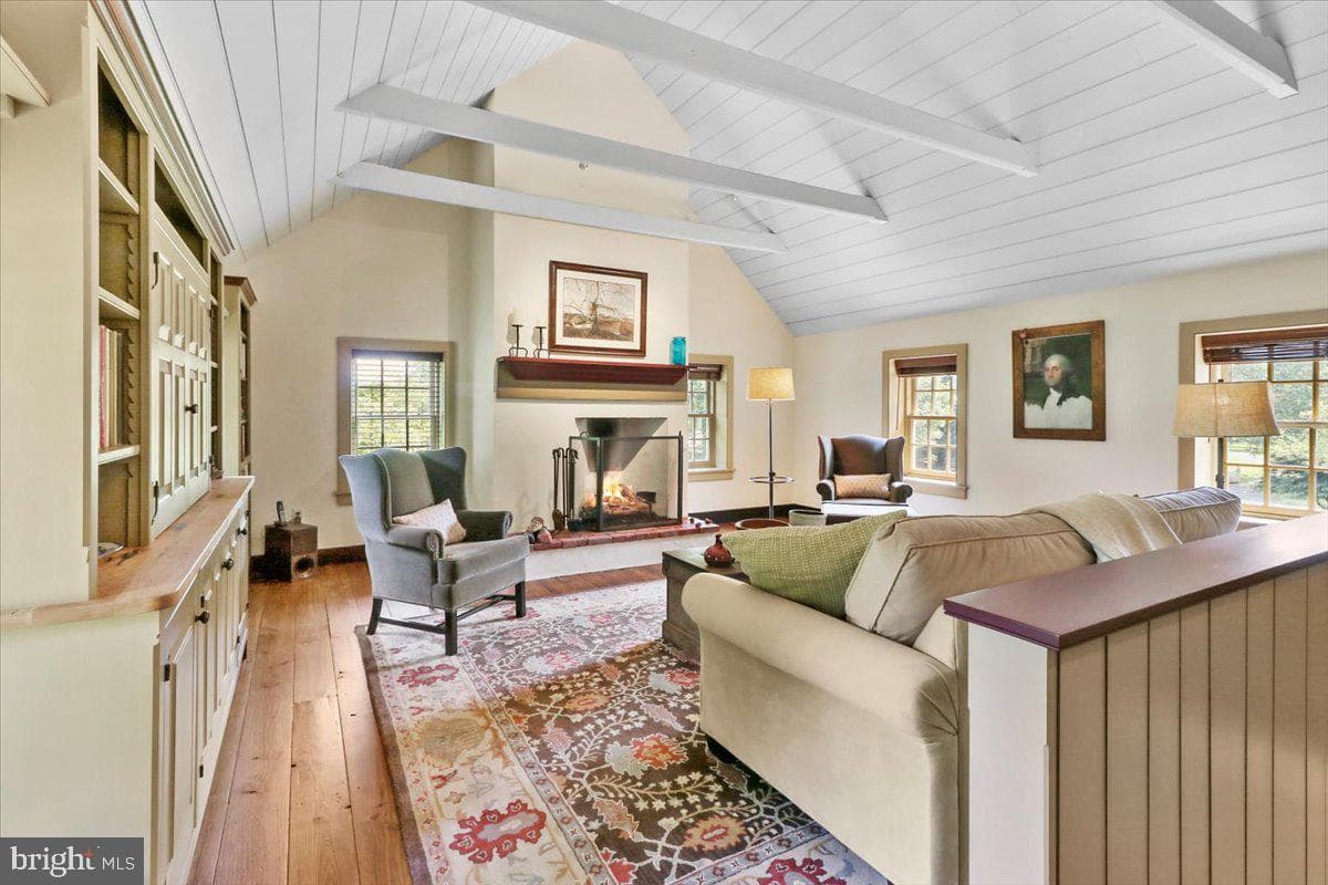 11 Brownstone Lane photo 8