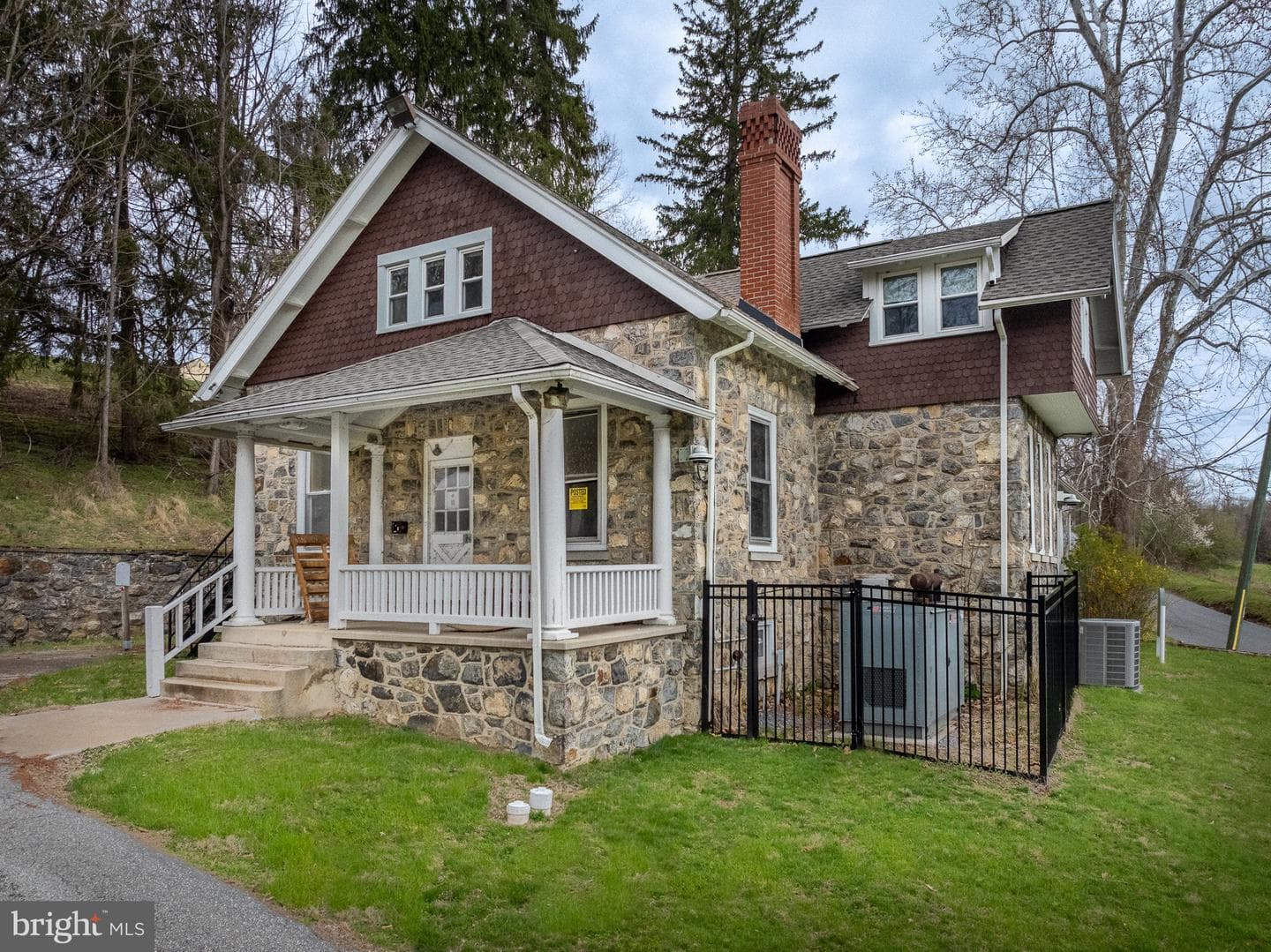 00 Devereux Road photo 3