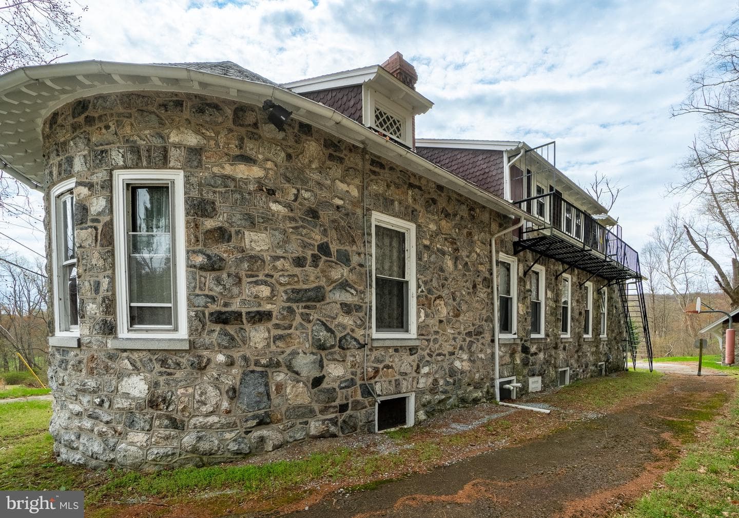 00 Devereux Road photo 6